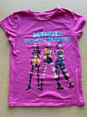 Netflix K-Pop Demon Hunters Girls Graphic Tee Shirt - Pink Size Medium M